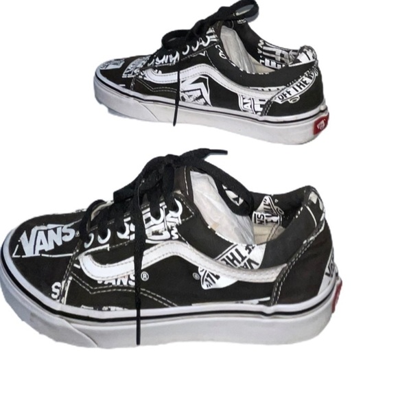 Vans Off the Wall Skate Sneakers - Picture 2 of 11